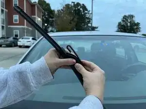 2002-2006 Toyota Camry Windshield Wiper Replacement