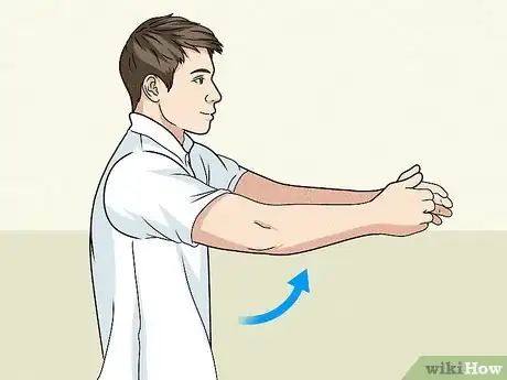 Image titled Do Tai Chi's Horse Stance Step 6