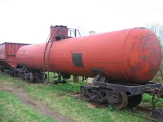 Tank car, 750 mm (2 ft 5+1⁄2 in) gauge