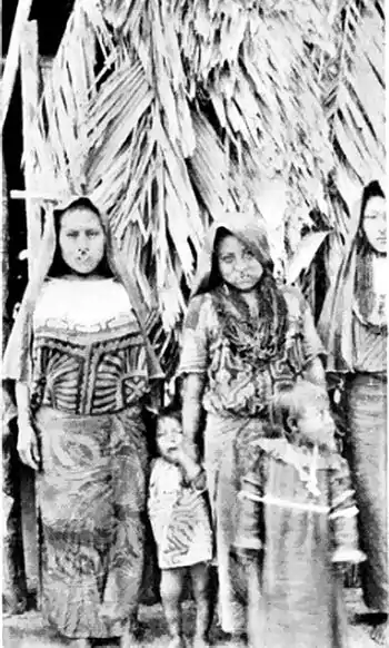 76-San Blas Indian Squaws In Native Dress.jpg