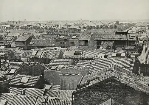 Distant view of Foreign Settlement, Canton.jpg