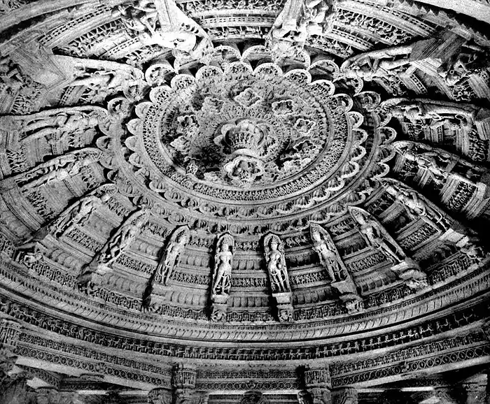 EB1911 Indian Architecture - Roof of Dome of Vimala's Temple on Mount Abu.jpg