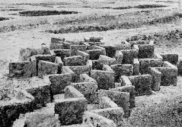 Farmers of forty centuries - Air-dried earth brick.jpg