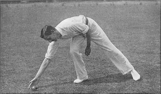 Ranji 1897 page 033 Mordaunt picking up a ball running.jpg